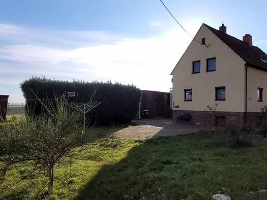 Doppelhaushälfte zum Kauf 57.000 € 3 Zimmer 60 m² 890 m² Grundstück Erlau Erlau b Rochlitz 09306