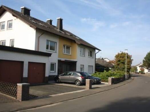 Wohnung zur Miete 385 € 2 Zimmer 55 m² Geschoss 2/3 frei ab sofort Niederwald Kirchhain 35274