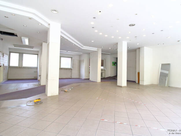 Laden zur Miete 1.875 € Innenstadt Fürth 90762