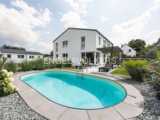 Haus zum Kauf 998.000 € 6 Zimmer 479 m² Grundstück Kleinseebach Möhrendorf 91096
