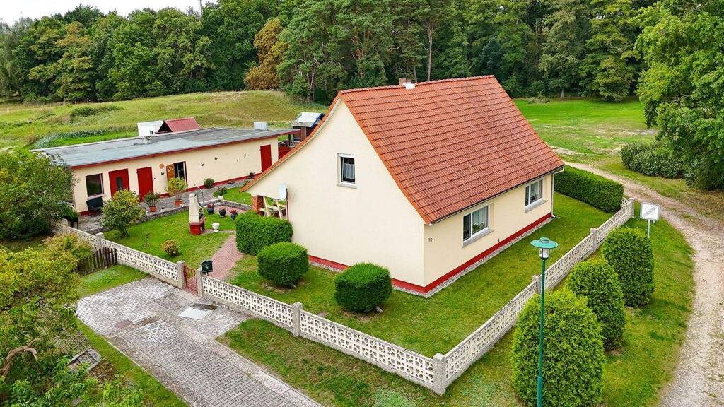 Einfamilienhaus zum Kauf 4 Zimmer 120 m² 1.017 m² Grundstück Altwarp 17375