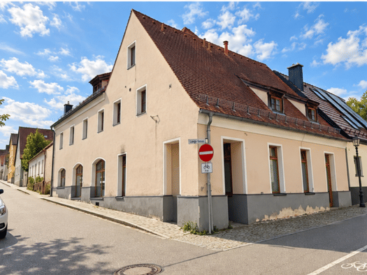 Mehrfamilienhaus zum Kauf 389.000 € 11 Zimmer 340 m² 290 m² Grundstück Vohenstrauß Vohenstrauß 92648