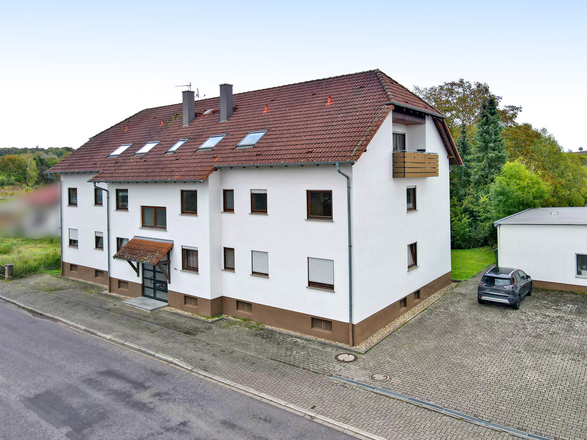 Mehrfamilienhaus zum Kauf als Kapitalanlage geeignet 890.000 € 25 Zimmer 630 m²<br/>Wohnfläche 1.261 m²<br/>Grundstück Landshausen Kraichtal / Landshausen 76703