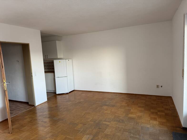 Wohnung zum Kauf 59.000 € 1 Zimmer 41 m² Dachgeschoss, 3. Geschoss frei ab sofort Theodor Heuss Str. 23 Wunsiedel Wunsiedel 95632