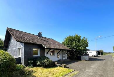 Einfamilienhaus zum Kauf 335.000 € 5 Zimmer 163,7 m² 680 m² Grundstück frei ab sofort Buchholz 9 Huppichteroth Nümbrecht 51588