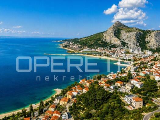 Wohn- und Gewerbegrundstück zum Kauf 417.550 € Omiš 21310