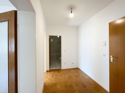 Wohnung zum Kauf 279.000 € 2 Zimmer 56 m² 2. Geschoss Peter u. Paul Landshut 84028