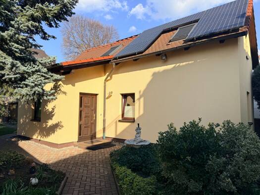 Maisonette zur Miete 690 € 2 Zimmer 55 m² Geschoss EG/2 frei ab sofort Radebeul 01445