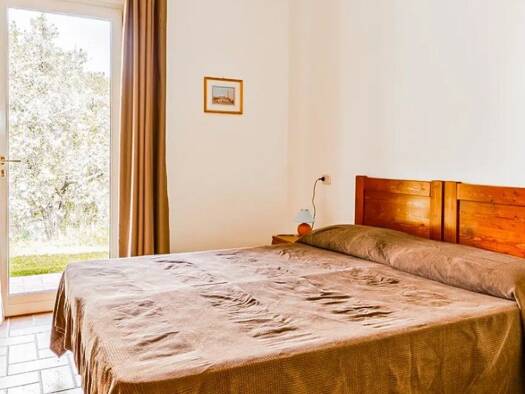 Haus zum Kauf 2.000.000 € 1.100 m² Montelupo Albese 12050