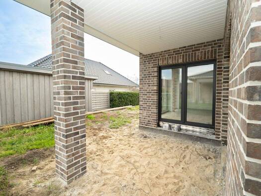 Doppelhaushälfte zur Miete - Erstbezug 1.225 € 4 Zimmer 98 m² frei ab 01.03.2026 Warstade Hemmoor 21745