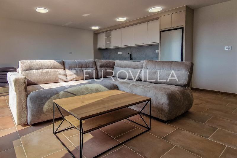 Wohnung zum Kauf 390.000 € 2 Zimmer 85 m²<br/>Wohnfläche 2.<br/>Geschoss Novigrad 52466