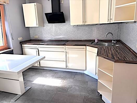 Haus zum Kauf 273.000 € 5 Zimmer 147 m² 580 m² Grundstück Halsenbach 56283