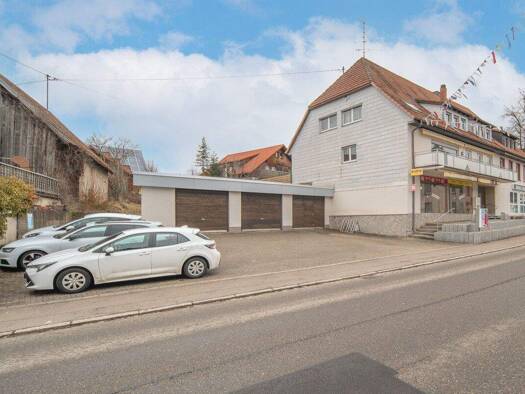 Haus zum Kauf 319.900 € 350 m² 874 m² Grundstück Wolterdingen Donaueschingen / Wolterdingen 78166