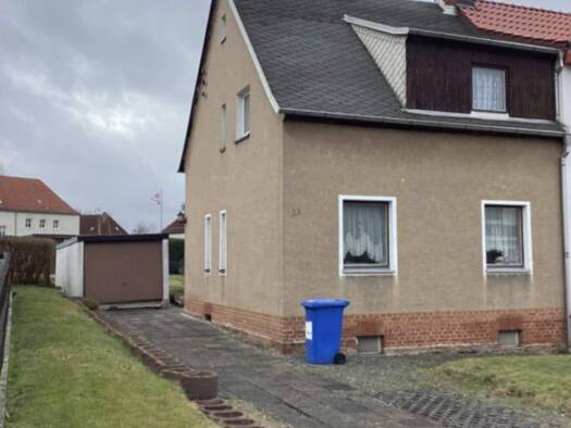 Doppelhaushälfte zum Kauf 79.000 € 3 Zimmer 128 m² 460 m² Grundstück frei ab sofort Straße der Selbsthilfe Werdau 08412