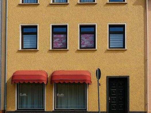 Gewerbeobjekt zum Kauf als Kapitalanlage geeignet 90.000 € 5 Zimmer 175 m² 550 m² Grundstück Reichenbach 08468