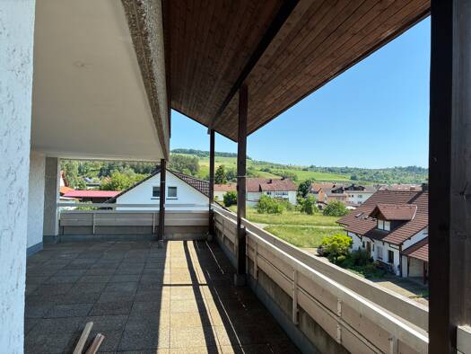 Wohnung zur Miete 900 € 3,5 Zimmer 99,5 m² Geschoss 3/3 frei ab 01.05.2026 Wutöschingen 79793