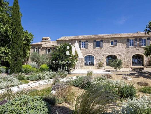 Haus zum Kauf 13.250.000 € 1.349 m² 72.315 m² Grundstück Maussane-les-Alpilles 13520
