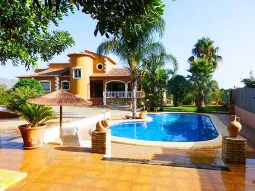 Chalet zum Kauf 626.000 € 4 Zimmer 380 m² Centro Pedreguer 03750