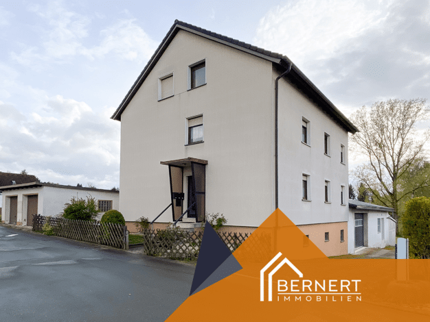 Mehrfamilienhaus zum Kauf 289.000 € 10 Zimmer 236 m² 2.480 m² Grundstück frei ab sofort Sparneck Sparneck 95234