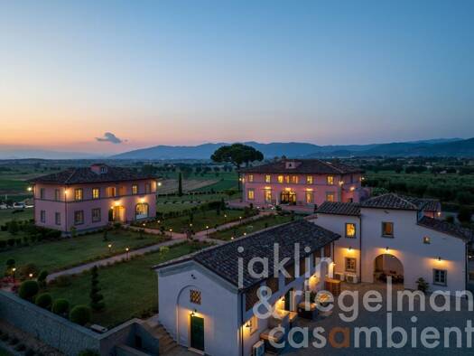 Haus zum Kauf 12.880.000 € 1.802 m² 49.890 m² Grundstück Cortona 52044
