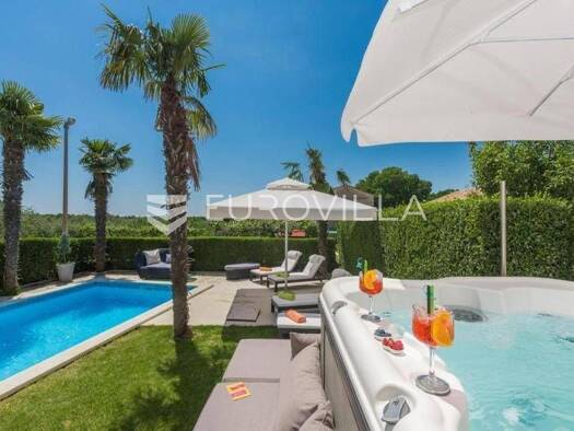 Haus zum Kauf 850.000 € 6 Zimmer 380 m² Selina Lovreć