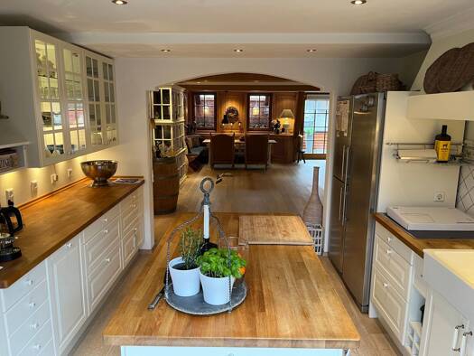 Maisonette zur Miete 2.100 € 2,5 Zimmer 169 m² Geschoss 1/2 frei ab sofort Staufen Staufen im Breisgau 79219