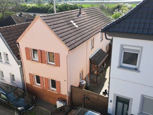 Mehrfamilienhaus zum Kauf 380.000 € 6 Zimmer 180 m² 330 m² Grundstück Rheingönheim Ludwigshafen am Rhein 67067