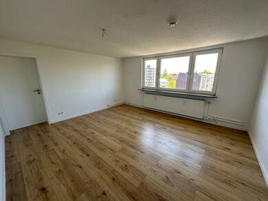 Wohnung zur Miete 450 € 4 Zimmer 76,5 m² 4. Geschoss frei ab 01.08.2025 Heppens Wilhelmshaven 26384