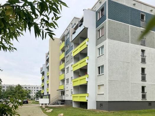 Studio zur Miete 244 € 1 Zimmer 34,5 m² 2. Geschoss Genthiner Straße 4 Silberhöhe Halle 06132