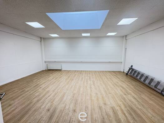 Büro zur Miete 396 € 1 Zimmer 44 m² Bürofläche Hörsching 4063