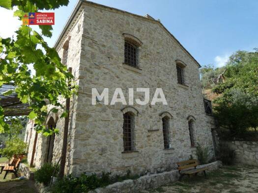 Villa zum Kauf 455.000 € 7 Zimmer 290 m² 13.000 m² Grundstück Via Bollica Snc Castelnuovo di Farfa 02031