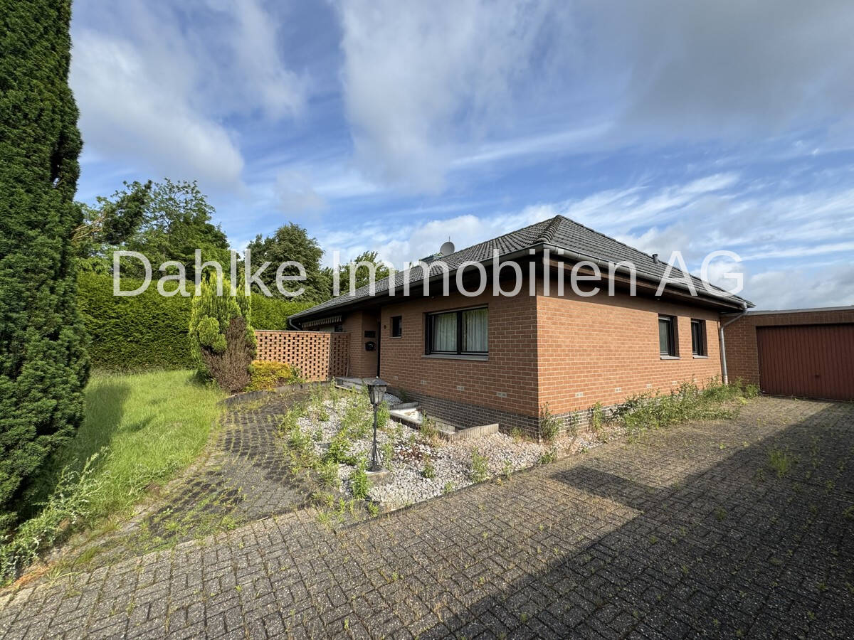 Großzügiger Bungalow mit Garten und Garage in begehrter Lage von Erkelenz-Zentrum