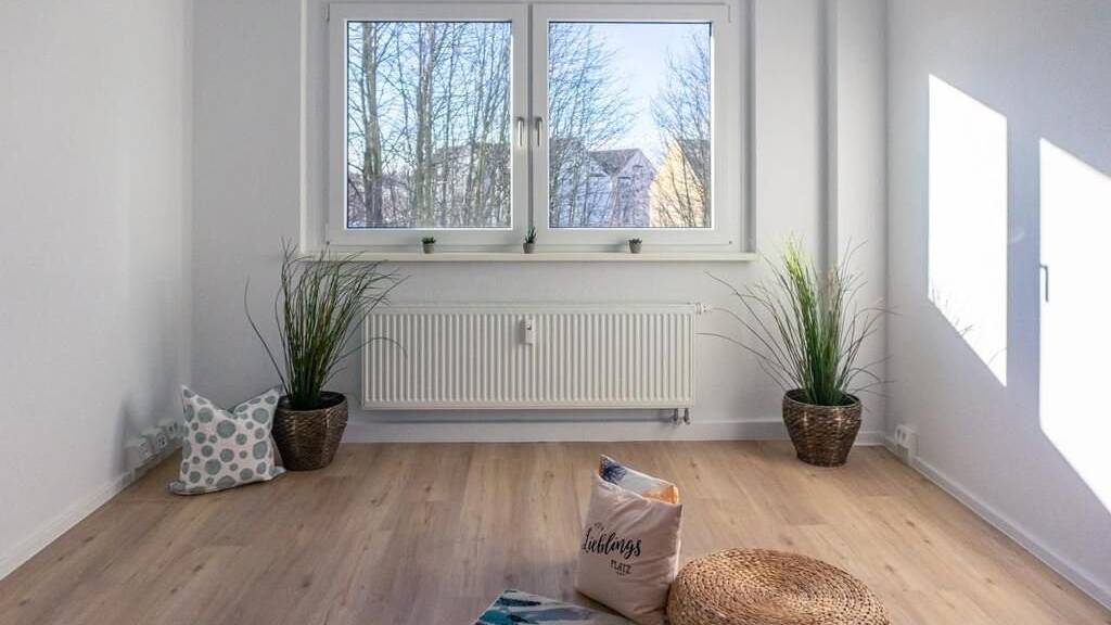 Wohnung zur Miete 431 € 3 Zimmer 56,3 m² 6. Geschoss Am Bernsdorfer Hang 12 Bernsdorf Chemnitz 09126