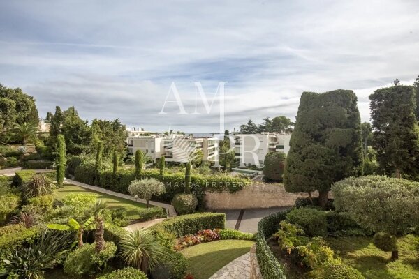 Studio zum Kauf 1.950.000 € 4 Zimmer 113 m²<br/>Wohnfläche Terrefial Cannes 06400