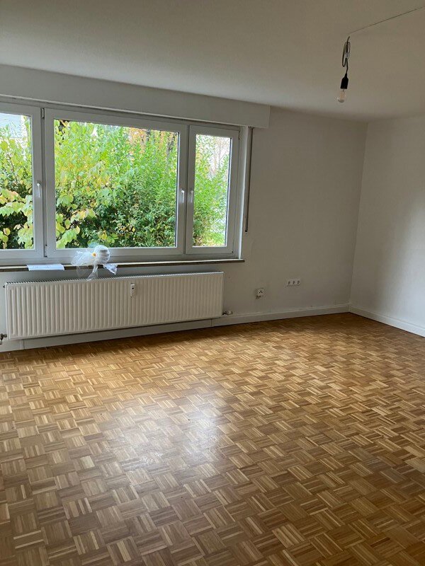 Wohnung zur Miete 760 € 2,5 Zimmer 62,9 m²<br/>Wohnfläche 29.11.2024<br/>Verfügbarkeit Ottmarsheimer Str. 11 Stammheim - Mitte Stuttgart 70439