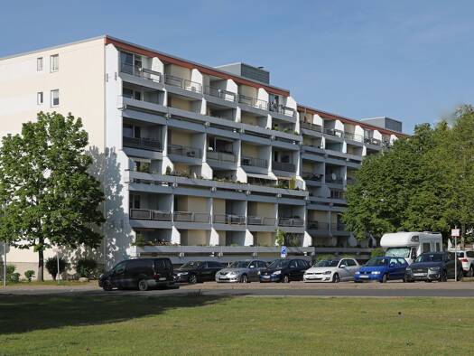 Wohnung zur Miete nur mit Wohnberechtigungsschein 400 € 2 Zimmer 48,3 m² 5. Geschoss frei ab 16.05.2026 Hallesche Str. 20 Westhagen Wolfsburg 38444