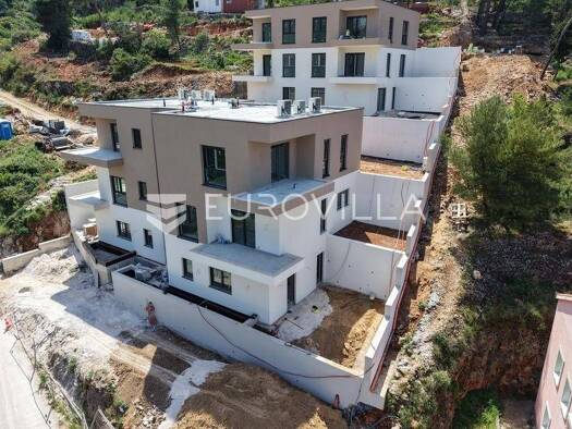 Wohnung zum Kauf 315.000 € 2 Zimmer 61 m² 1. Geschoss Jelsa Jelsa