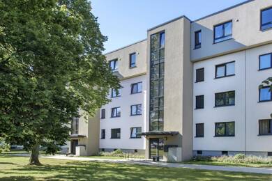 Wohnung zur Miete 779 € 2 Zimmer 67,6 m² 3. Geschoss frei ab 03.06.2025 Bromer Straße 11 Vorsfelde Wolfsburg 38448