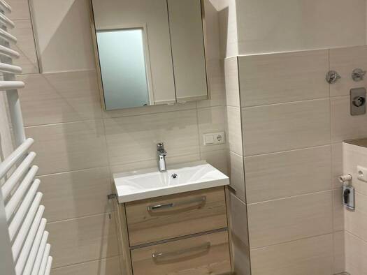 Wohnung zur Miete 530 € 1 Zimmer 45 m² Geschoss 1/3 frei ab 01.05.2026 Stade 21680