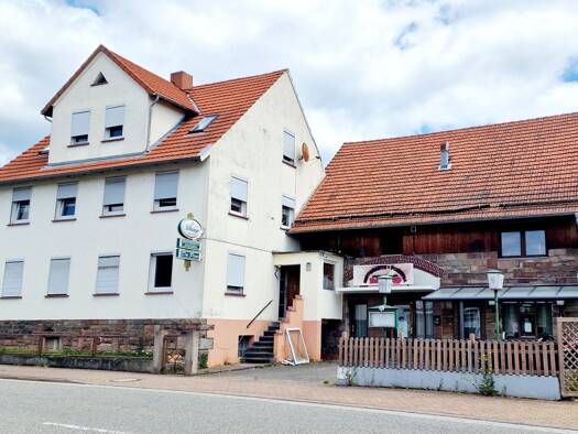 Wohn- und Geschäftshaus zum Kauf als Kapitalanlage geeignet 350.000 € 10 Zimmer 377 m² 464 m² Grundstück Hauptstraße 18 Kirchheim 36275