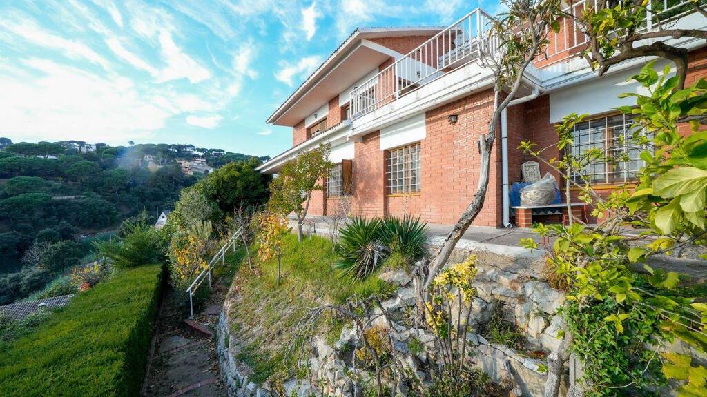 Einfamilienhaus zum Kauf provisionsfrei 480.000 € 7 Zimmer 345 m² 812 m² Grundstück SANT CEBRIA DE VALLALTA 08396