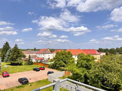 Wohnung zur Miete 365 € 2 Zimmer 46,7 m² Dachgeschoss, 2. Geschoss Schulstraße 10 Zscherndorf Sandersdorf 06792