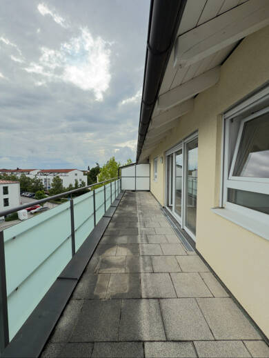 Wohnung zur Miete 1.180 € 2 Zimmer 68,4 m² Pollinger Straße 23 Gilching Gilching 82205