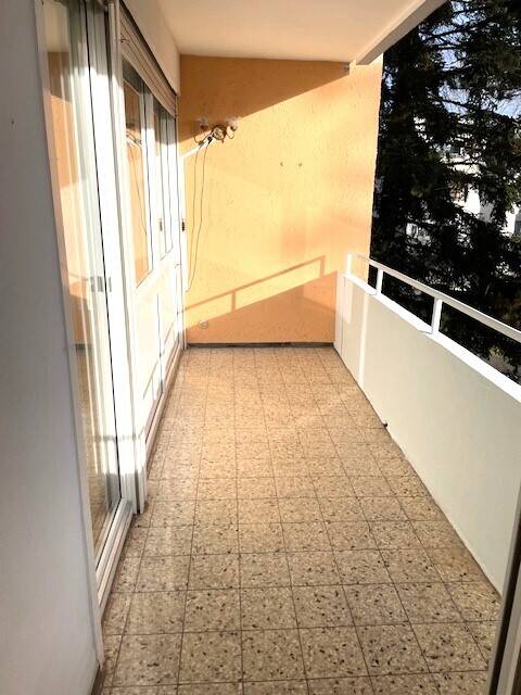 Gemütliche 2-Zi.-Wohnung mit Garage in Traunreut – Traunreut – Vorschaubild 2