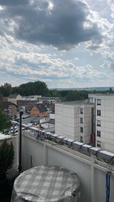 Wohnung zum Kauf 118.500 € 3 Zimmer 74,4 m² Dachgeschoss, 5. Geschoss frei ab sofort Arnoldsweiler Düren 52353