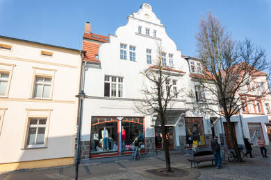 Wohn- und Geschäftshaus zum Kauf als Kapitalanlage geeignet 775.000 € 26 Zimmer 600 m² 917 m² Grundstück Steinstraße 11a Wolgast Wolgast 17438