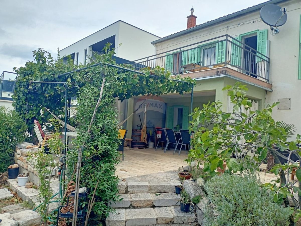 Reihenendhaus zum Kauf 265.000 € 4 Zimmer 87 m²<br/>Wohnfläche 320 m²<br/>Grundstück Crikvenica 51260