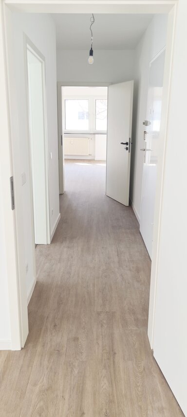 Wohnung zur Miete 1.400 € 4 Zimmer 100 m² 2. Geschoss frei ab sofort Wielandstraße 5 Wiesbaden Wiesbaden 65187