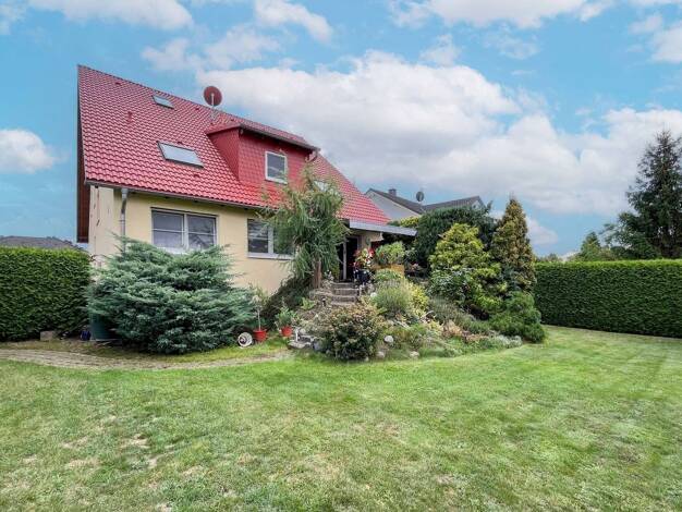 Wohnung zum Kauf 350.000 € 5 Zimmer 205,1 m² 1. Geschoss Brandis 04821