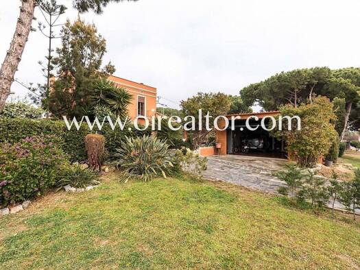 Villa zum Kauf 1.550.000 € 5 Zimmer 500 m² 10.000 m² Grundstück Mataró 08301